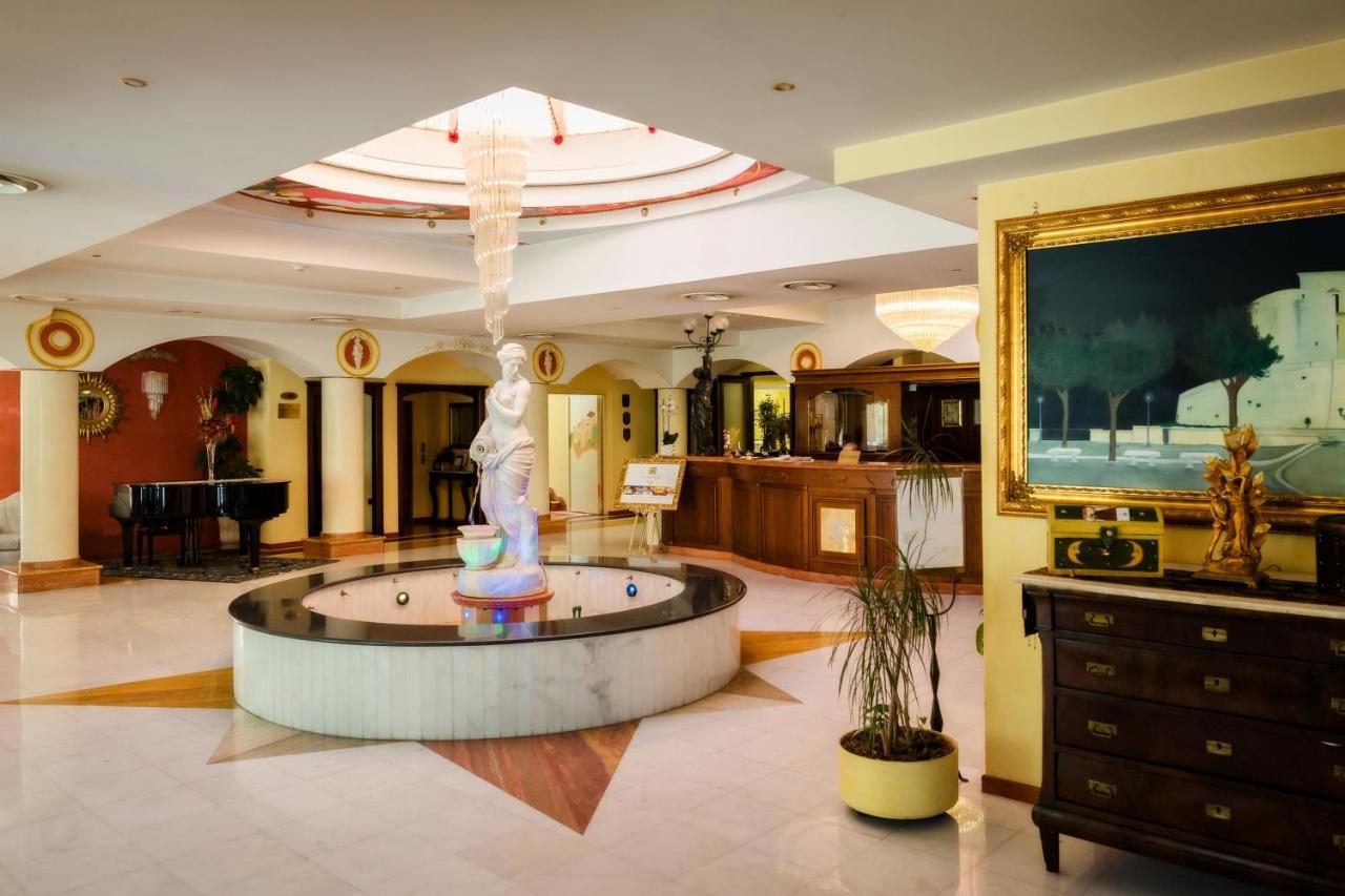Grand Hotel Osman Ristorante Il Danubio Atena Lucana Εξωτερικό φωτογραφία