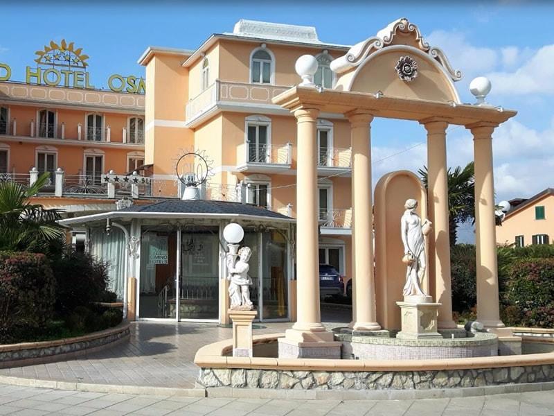 Grand Hotel Osman Ristorante Il Danubio Atena Lucana Εξωτερικό φωτογραφία