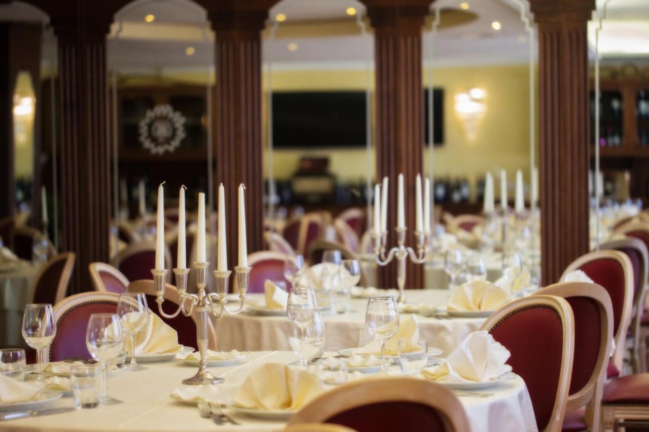 Grand Hotel Osman Ristorante Il Danubio Atena Lucana Εξωτερικό φωτογραφία
