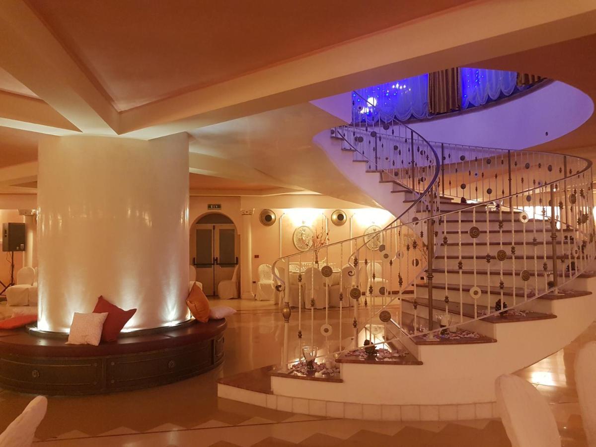 Grand Hotel Osman Ristorante Il Danubio Atena Lucana Εξωτερικό φωτογραφία