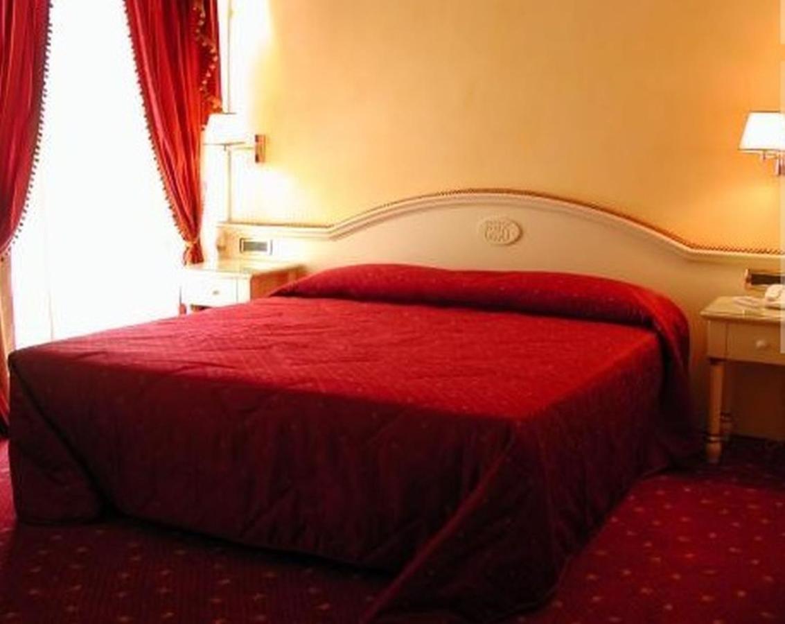Grand Hotel Osman Ristorante Il Danubio Atena Lucana Εξωτερικό φωτογραφία